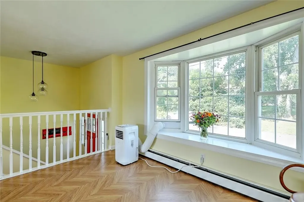 104 Levesque Street Warwick RI 02886
