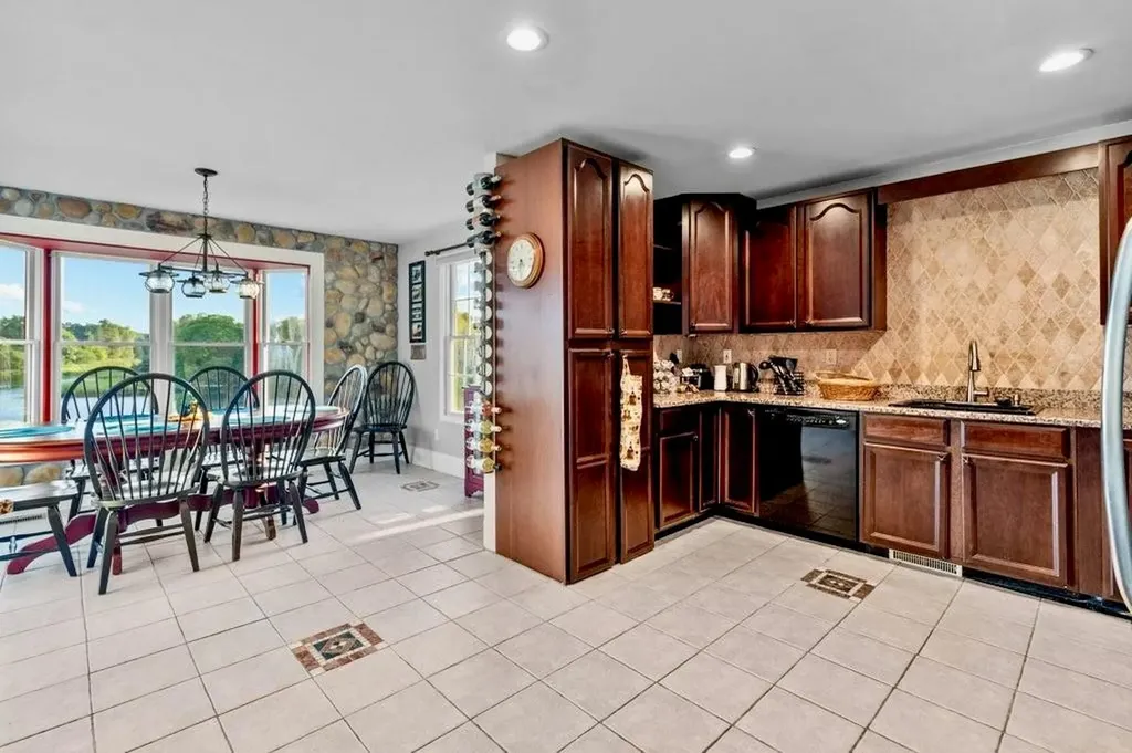 150 Old Mill Boulevard Warwick RI 02889