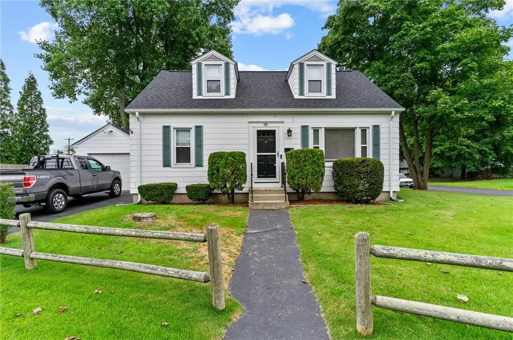89 Carpenter Street Warwick RI 02886