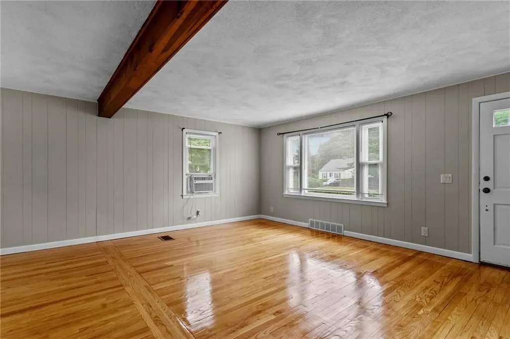 89 Carpenter Street Warwick RI 02886