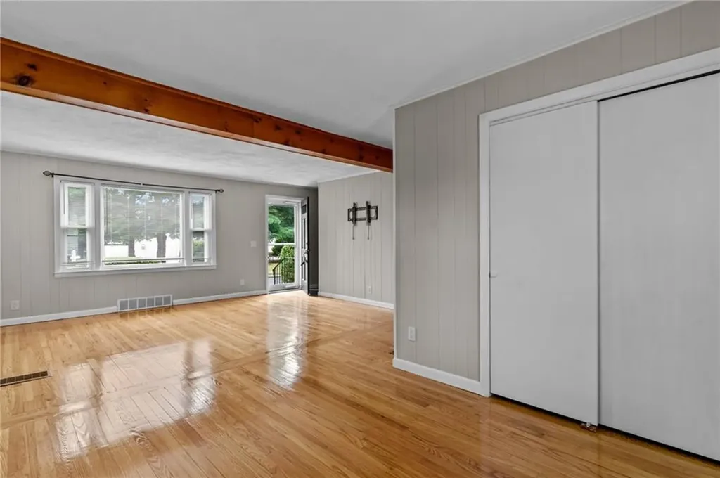 89 Carpenter Street Warwick RI 02886