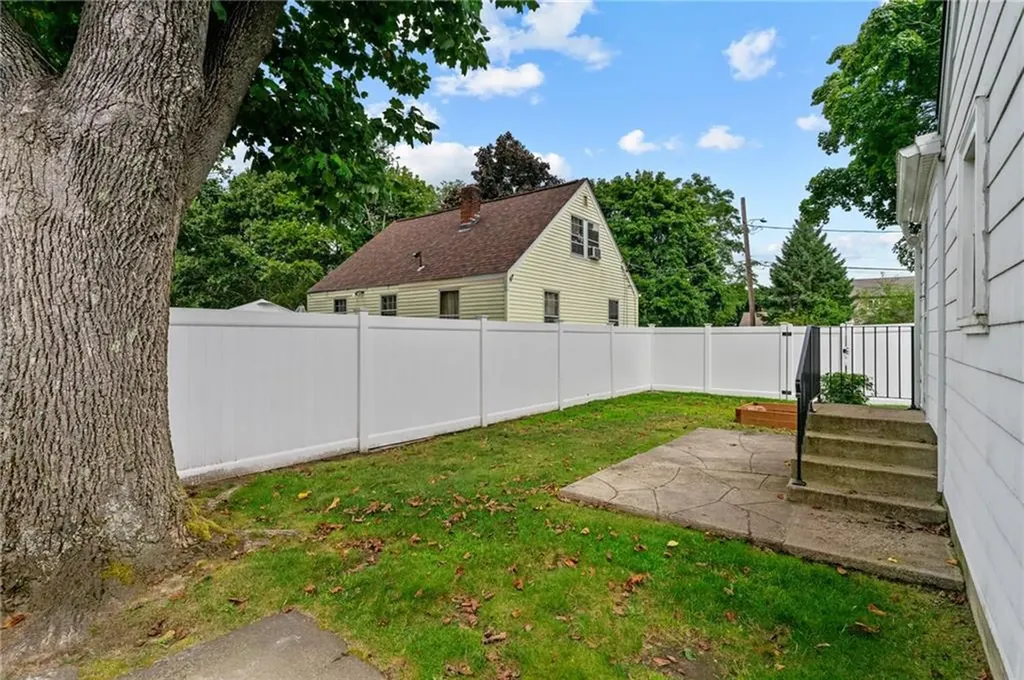 89 Carpenter Street Warwick RI 02886