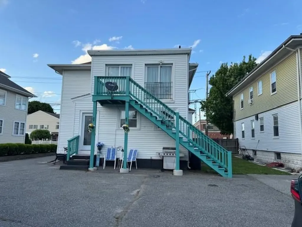 922 Park Avenue Cranston RI 02910