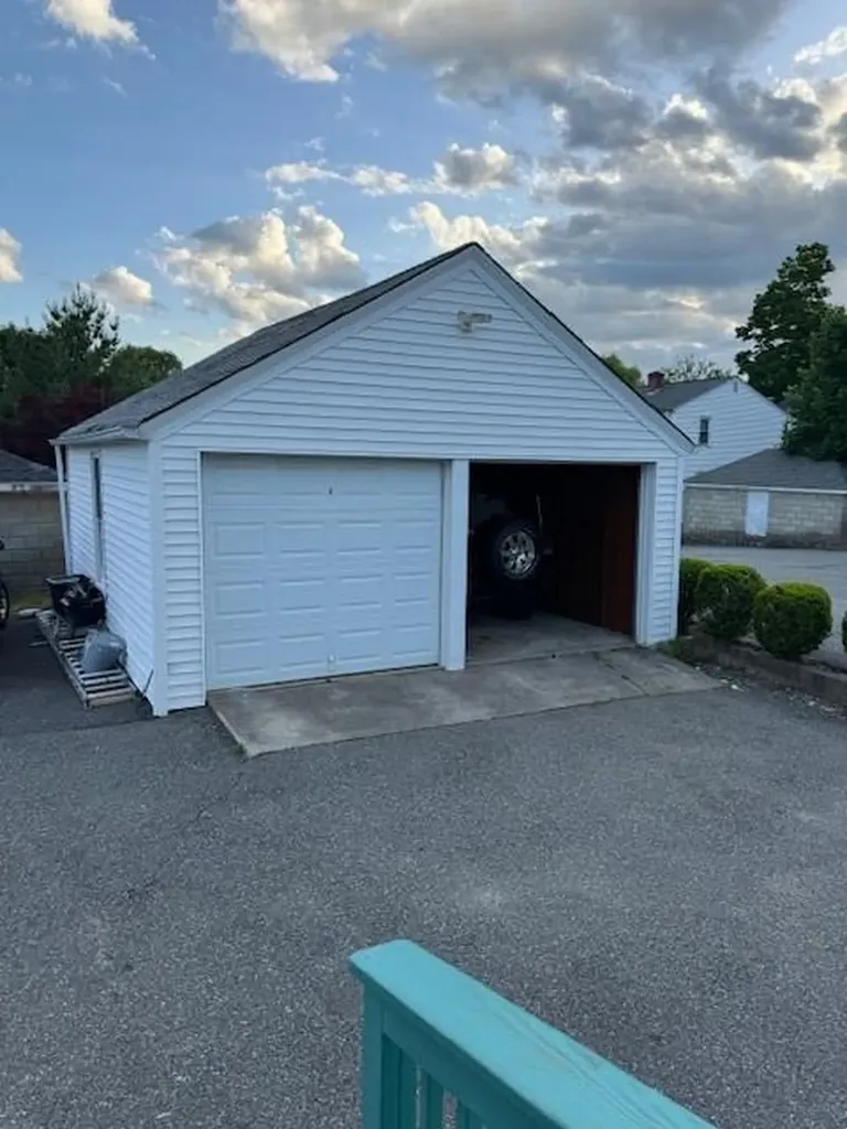922 Park Avenue Cranston RI 02910