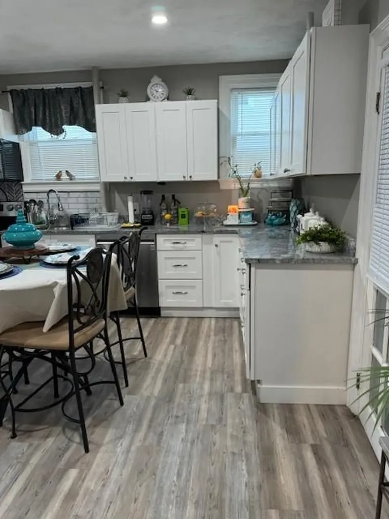922 Park Avenue Cranston RI 02910