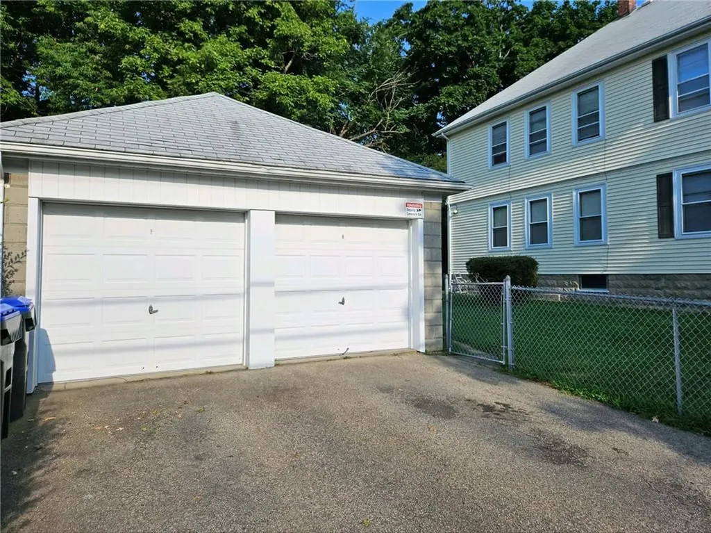 168 Sisson Street Providence RI 02909