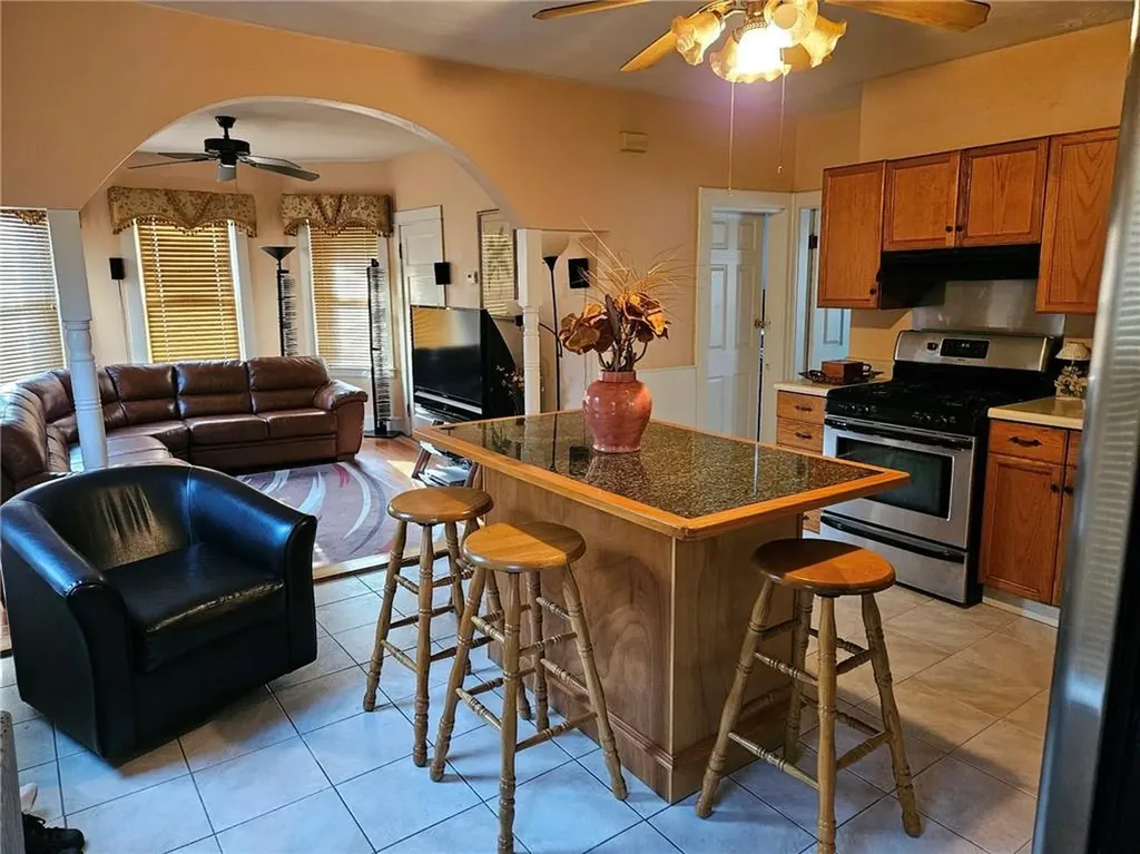 168 Sisson Street Providence RI 02909