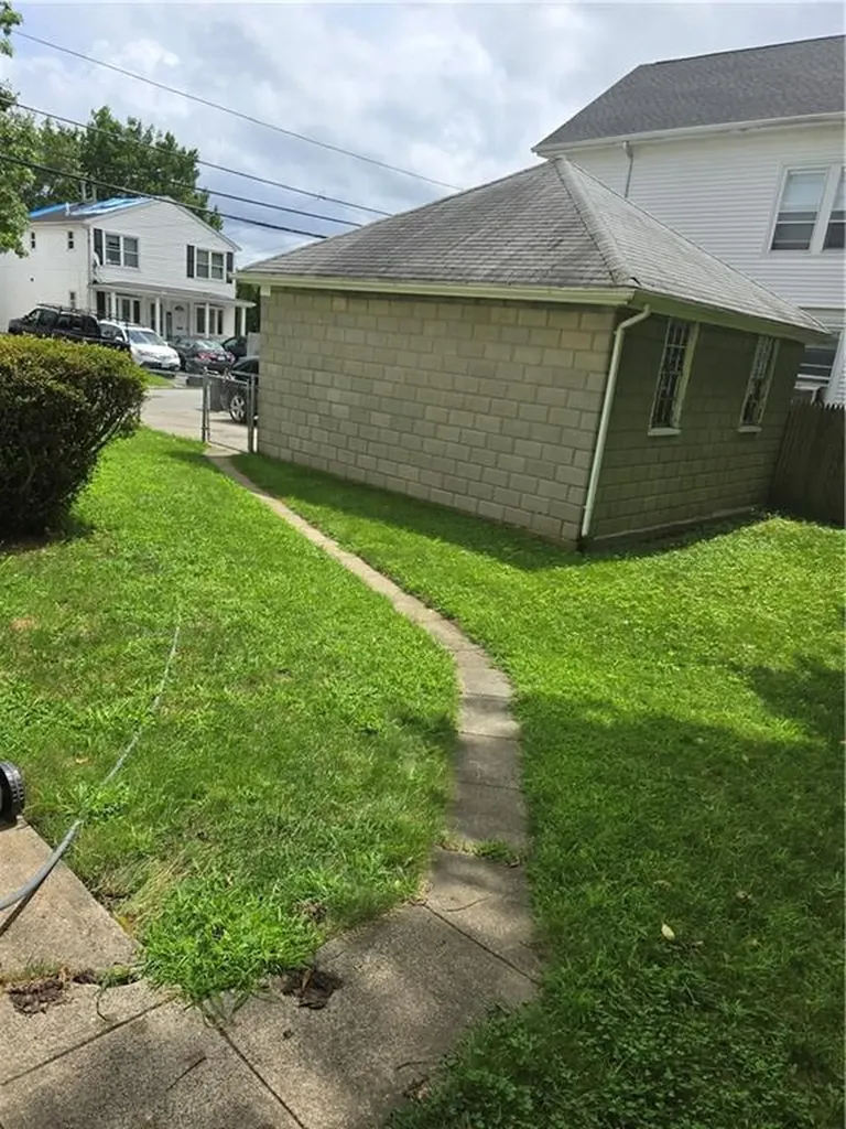 168 Sisson Street Providence RI 02909