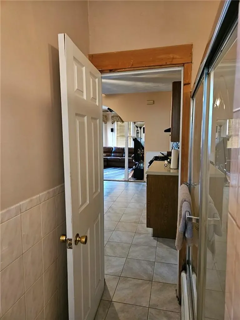 168 Sisson Street Providence RI 02909
