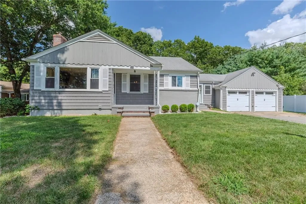 1270 Pippin Orchard Road Cranston RI 02921