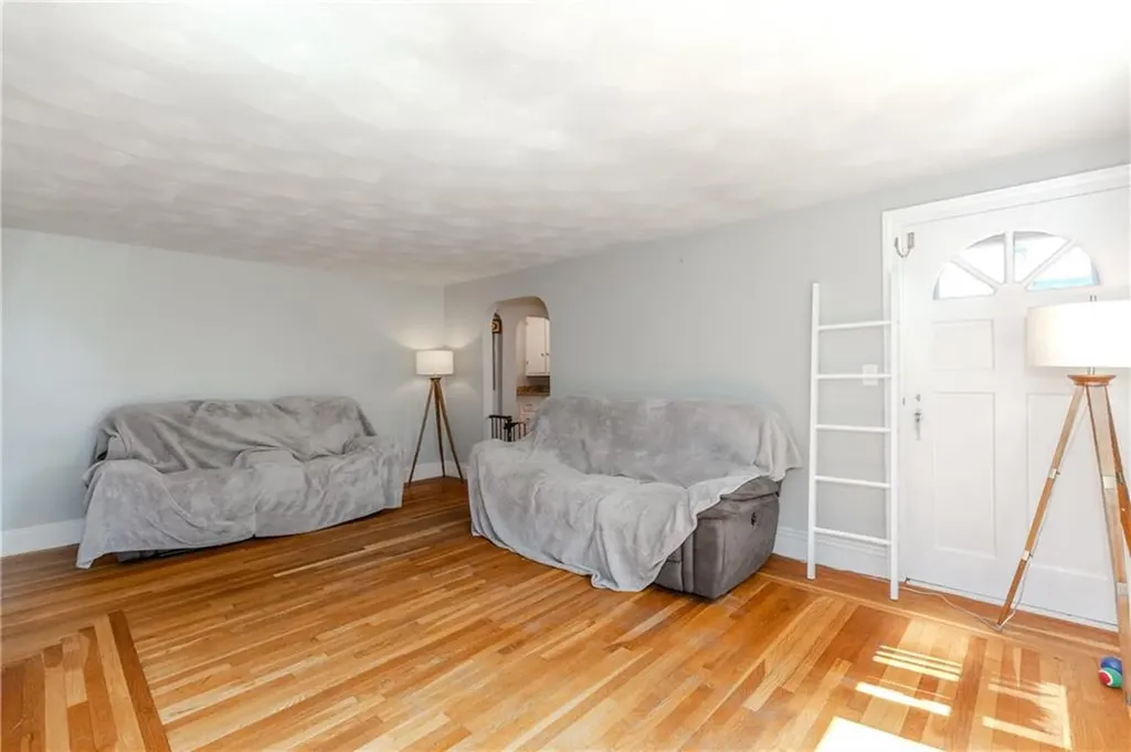 1270 Pippin Orchard Road Cranston RI 02921