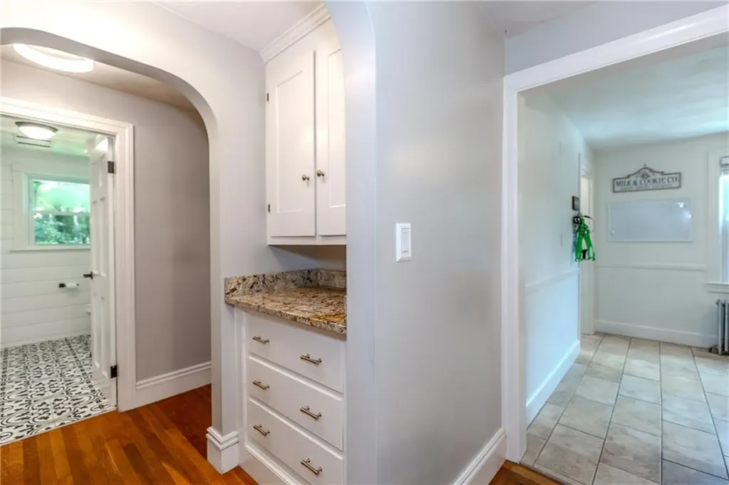 1270 Pippin Orchard Road Cranston RI 02921