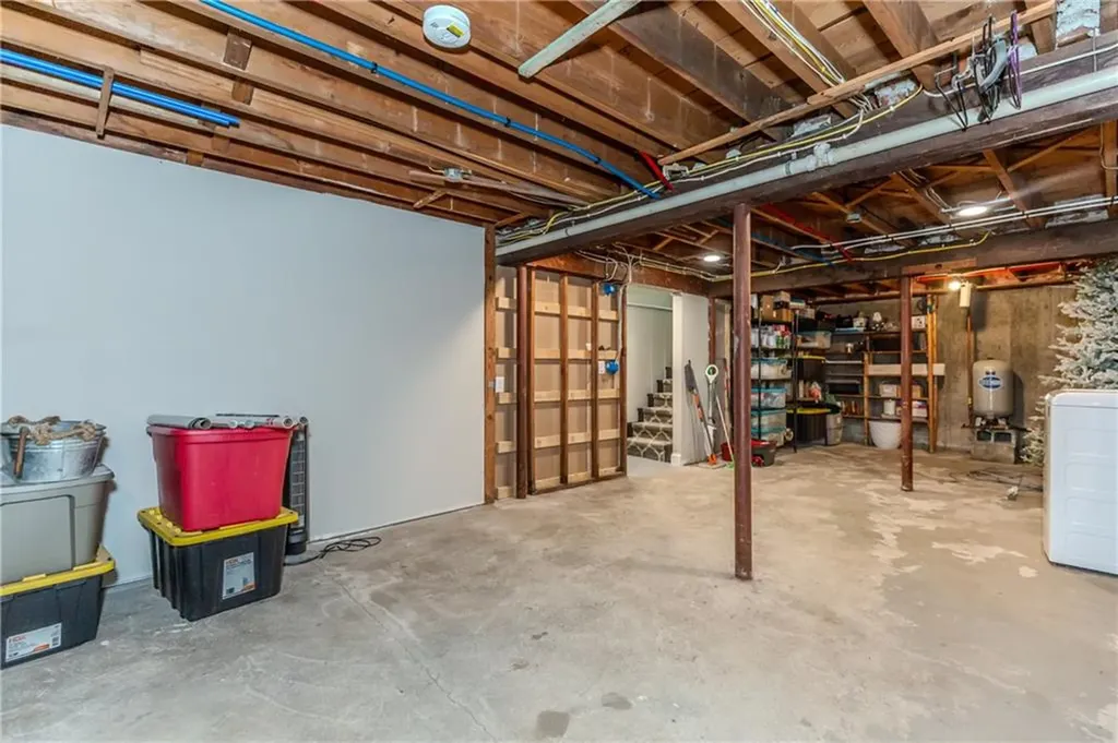1270 Pippin Orchard Road Cranston RI 02921