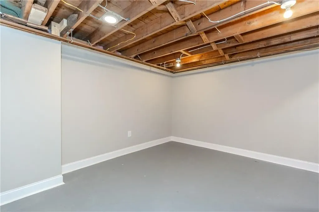 1270 Pippin Orchard Road Cranston RI 02921