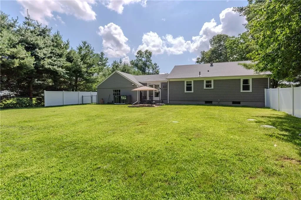 1270 Pippin Orchard Road Cranston RI 02921