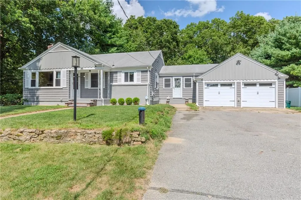 1270 Pippin Orchard Road Cranston RI 02921