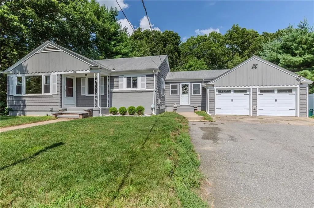 1270 Pippin Orchard Road Cranston RI 02921