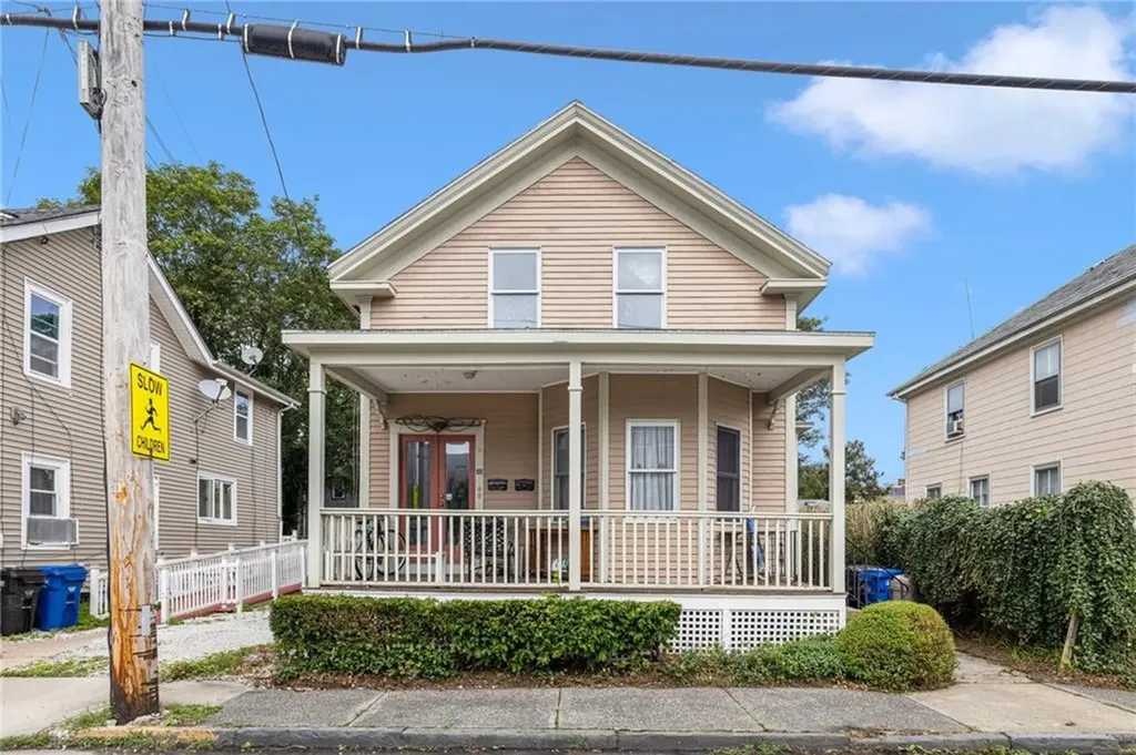 55 Gould Street Newport RI 02840