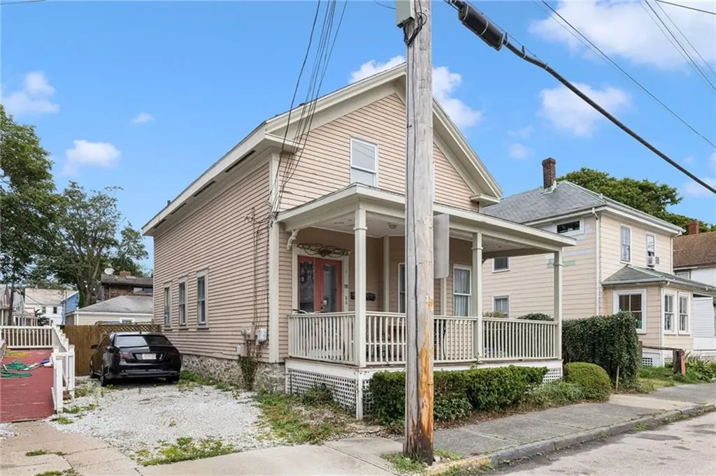 55 Gould Street Newport RI 02840