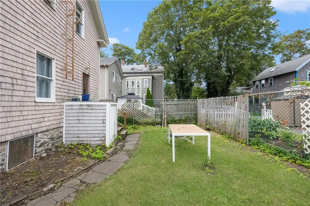 55 Gould Street Newport RI 02840