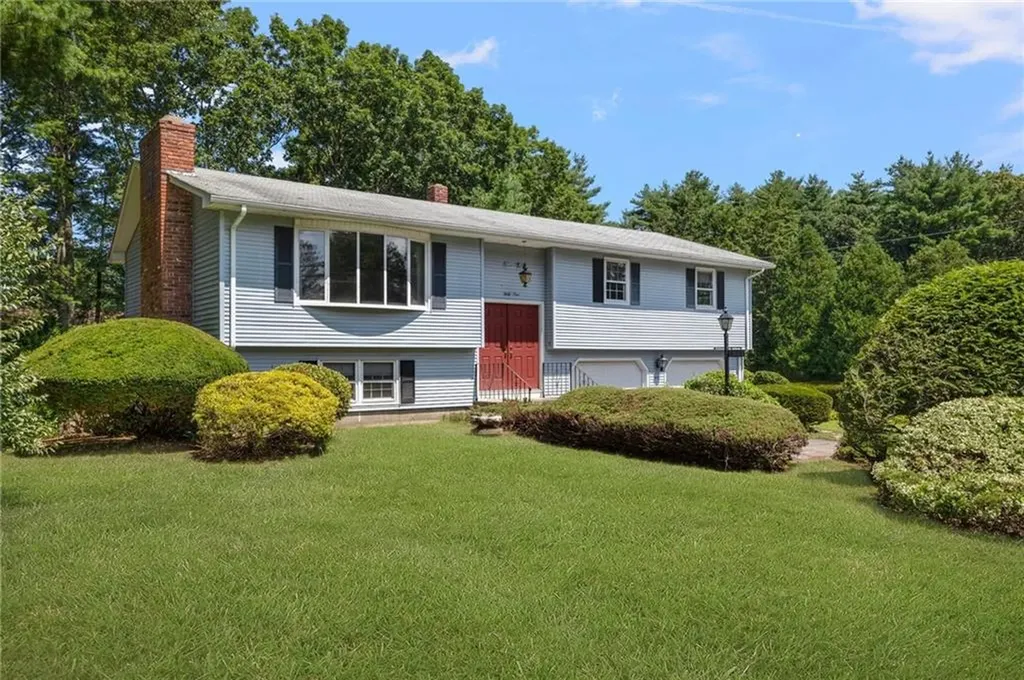 49 Magnolia Lane Coventry RI 02816