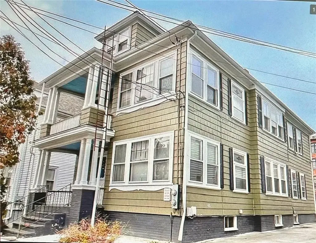 43 Woodman Street Providence RI 02907