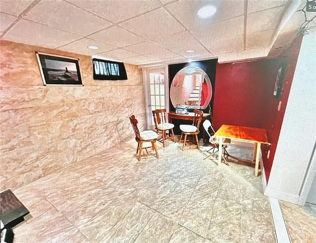 43 Woodman Street Providence RI 02907