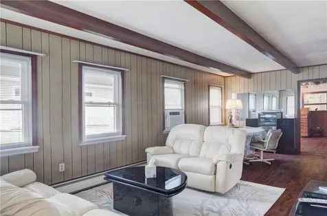 45 Kensington Avenue Portsmouth RI 02871