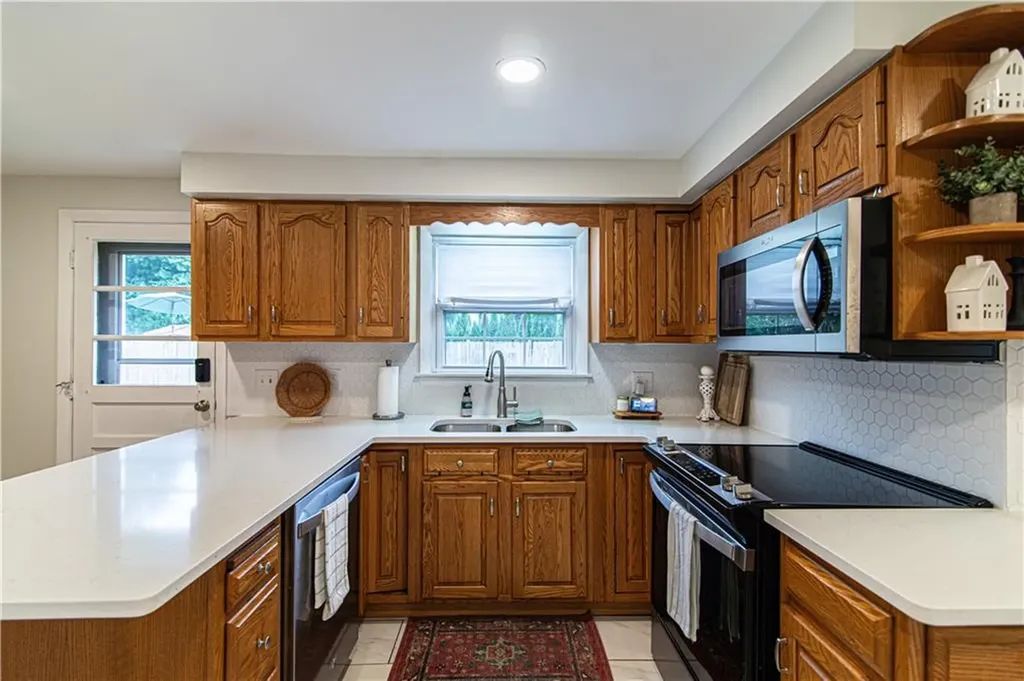 40 Milburn Road East Providence RI 02914