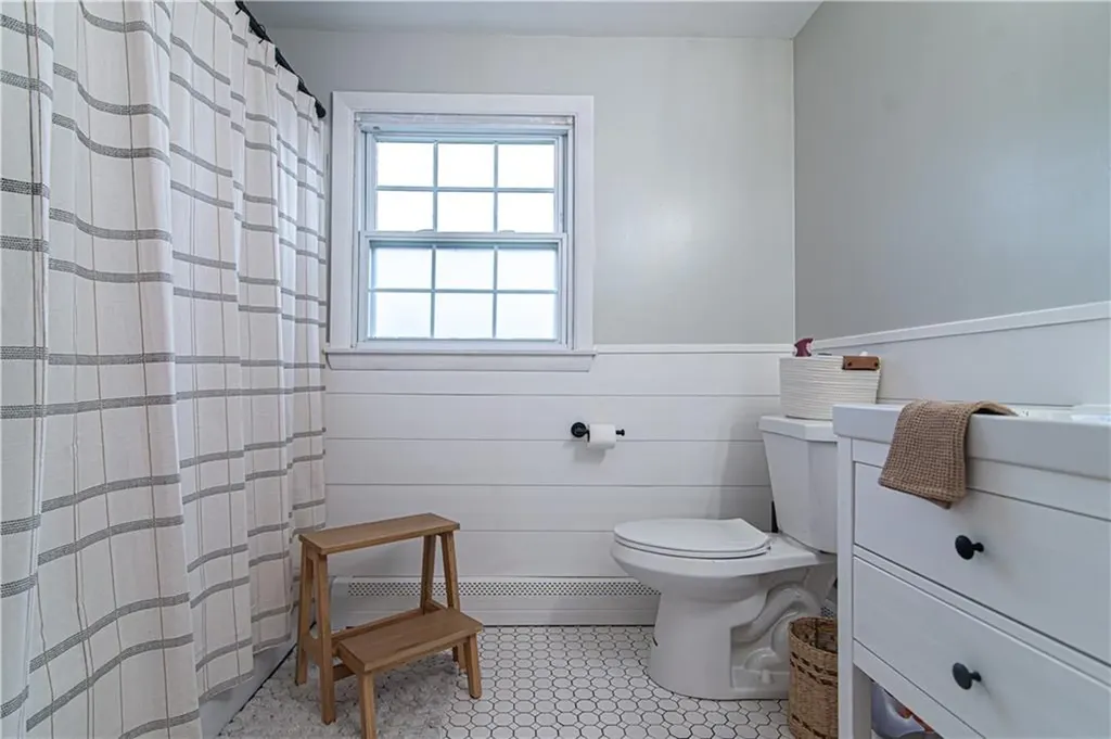 40 Milburn Road East Providence RI 02914