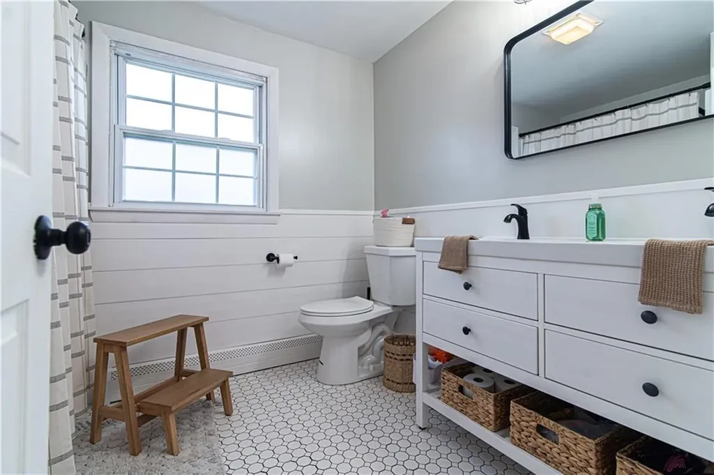 40 Milburn Road East Providence RI 02914
