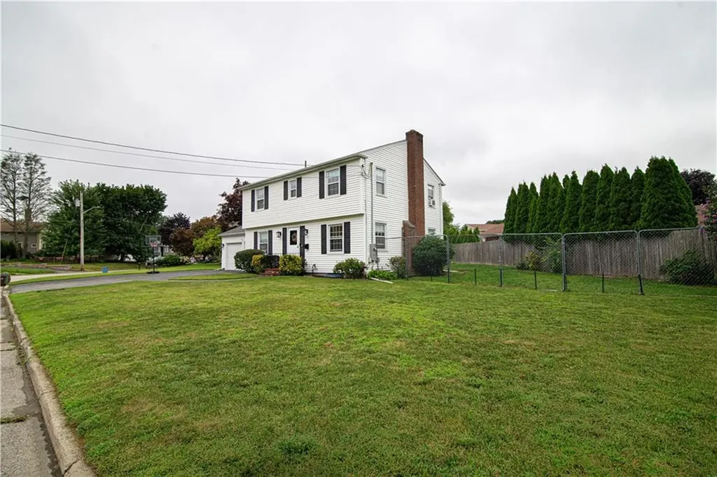 40 Milburn Road East Providence RI 02914