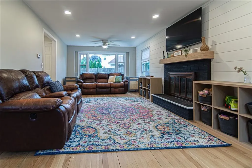 40 Milburn Road East Providence RI 02914
