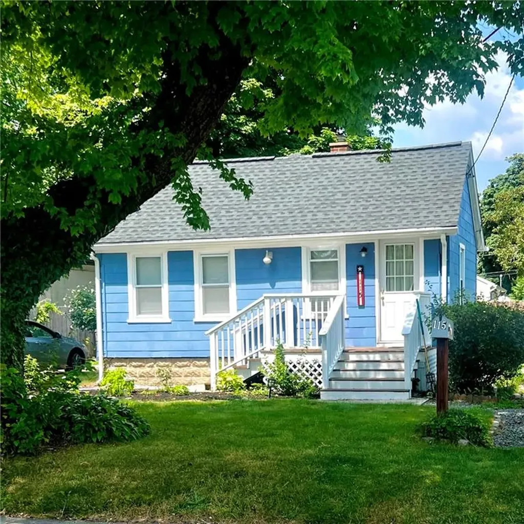 115 Rock Avenue Warwick RI 02889