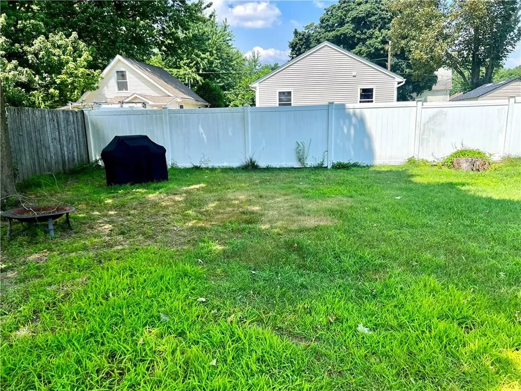 115 Rock Avenue Warwick RI 02889