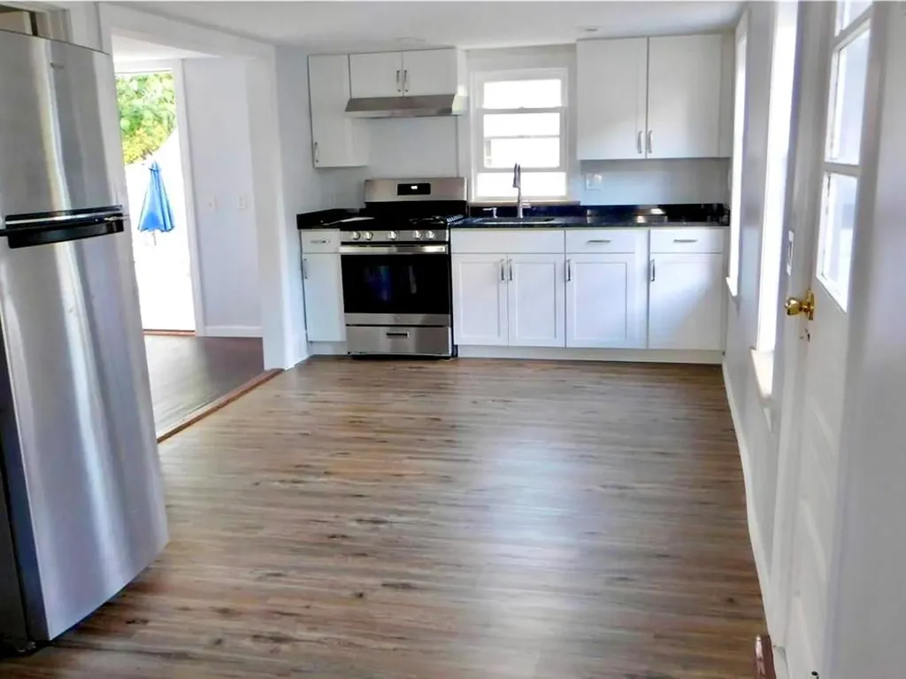 115 Rock Avenue Warwick RI 02889