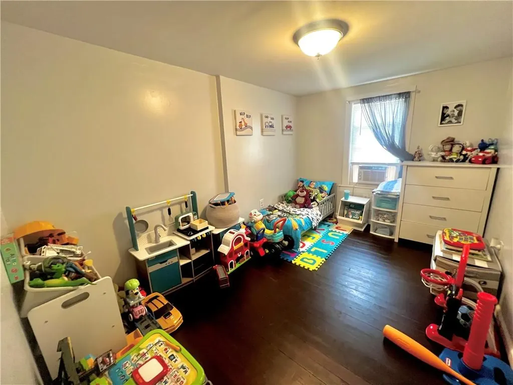 115 Rock Avenue Warwick RI 02889