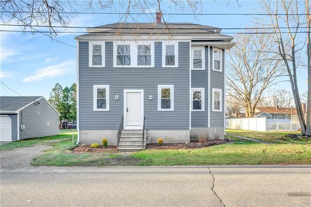 19 Stanley Avenue Barrington RI 02806