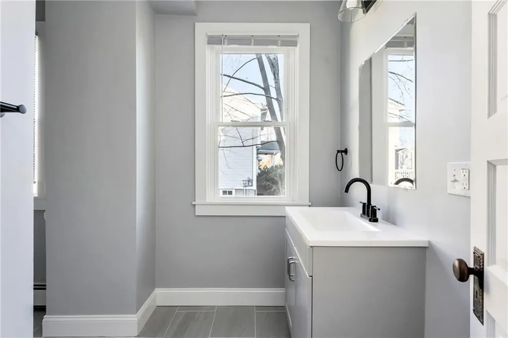 19 Stanley Avenue Barrington RI 02806