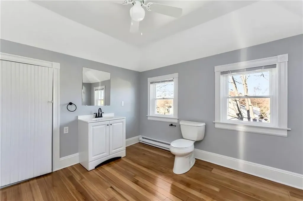 19 Stanley Avenue Barrington RI 02806