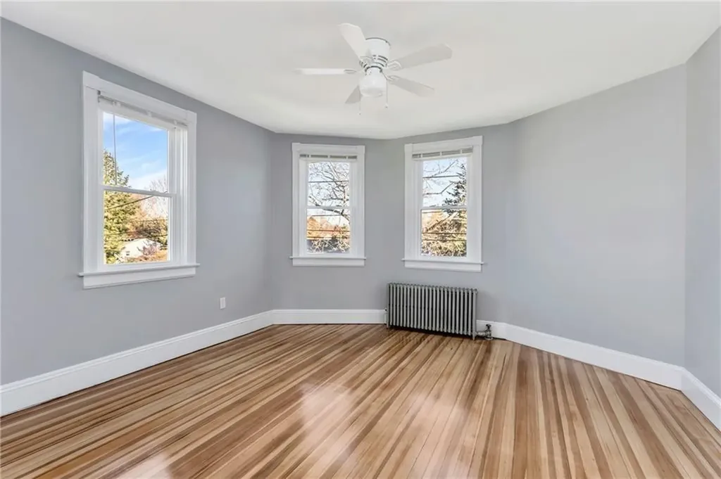 19 Stanley Avenue Barrington RI 02806