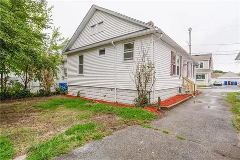 52 Garfield Street North Providence RI 02904