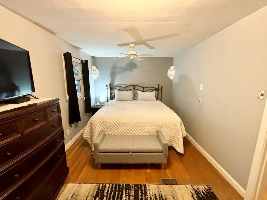 4 Brewster Drive Warwick RI 02889