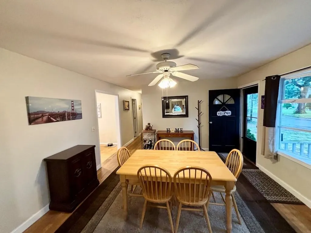 4 Brewster Drive Warwick RI 02889