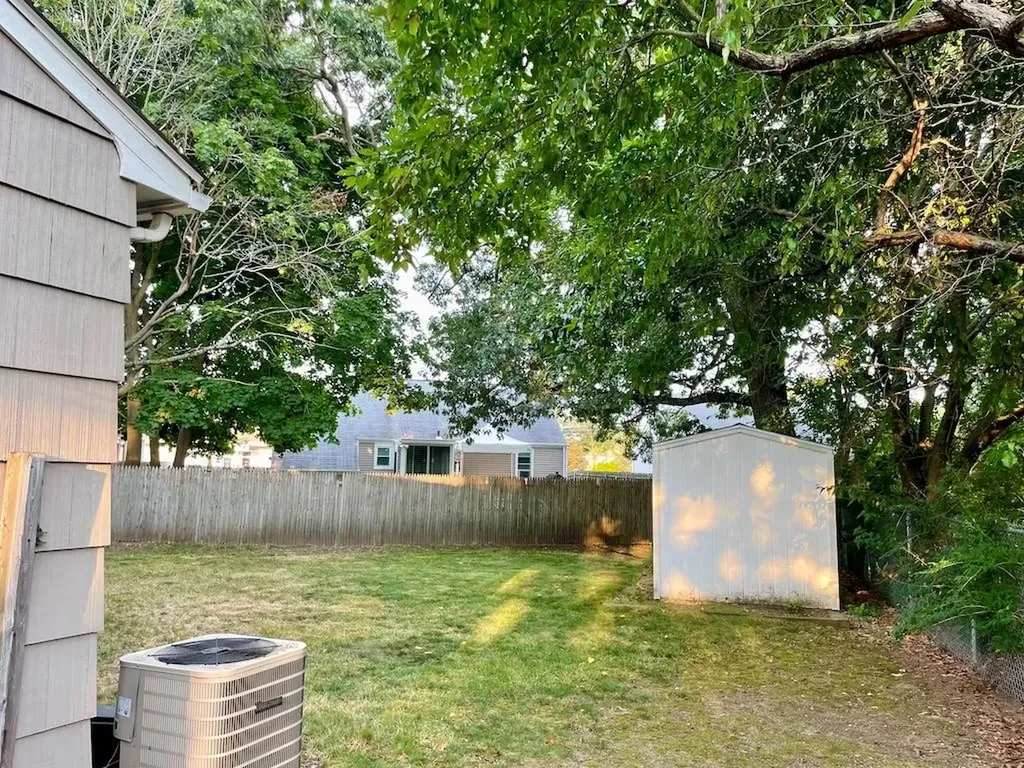 4 Brewster Drive Warwick RI 02889