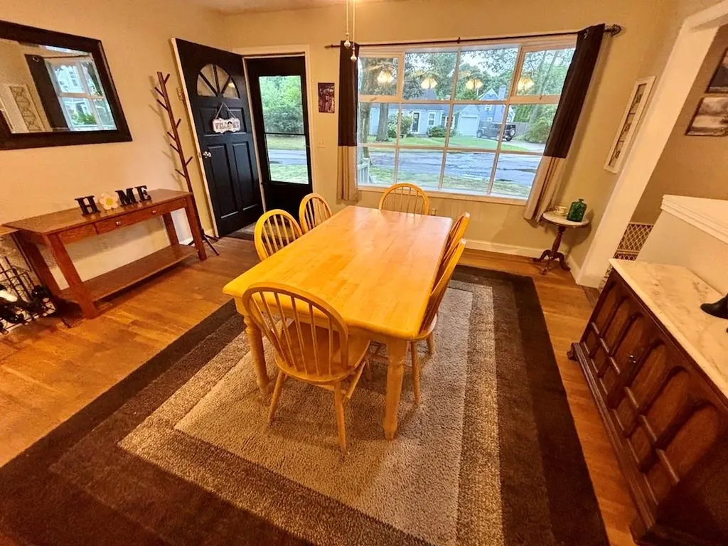 4 Brewster Drive Warwick RI 02889