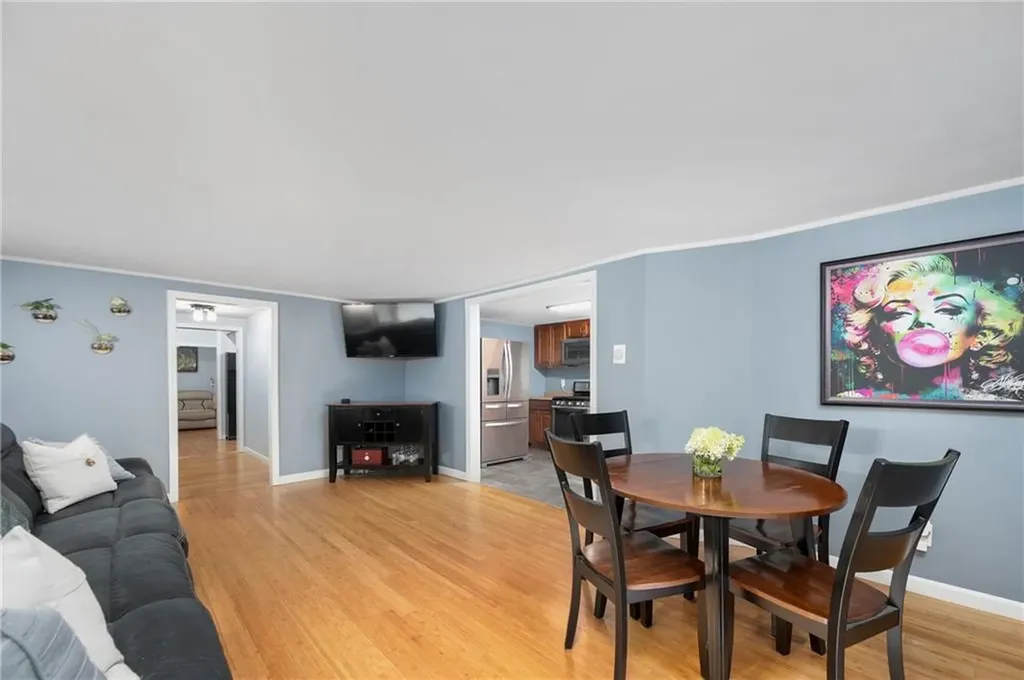 930 Knotty Oak Road Coventry RI 02816