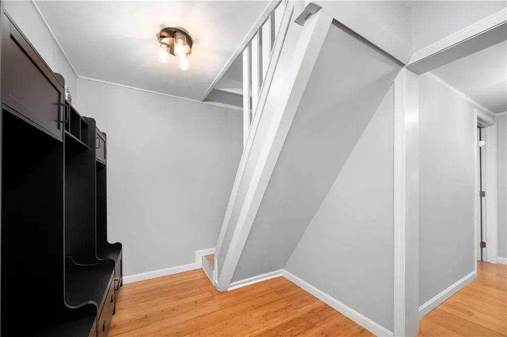 930 Knotty Oak Road Coventry RI 02816