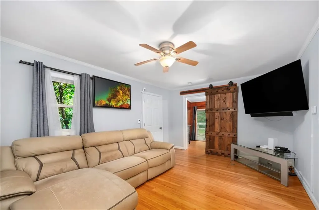 930 Knotty Oak Road Coventry RI 02816