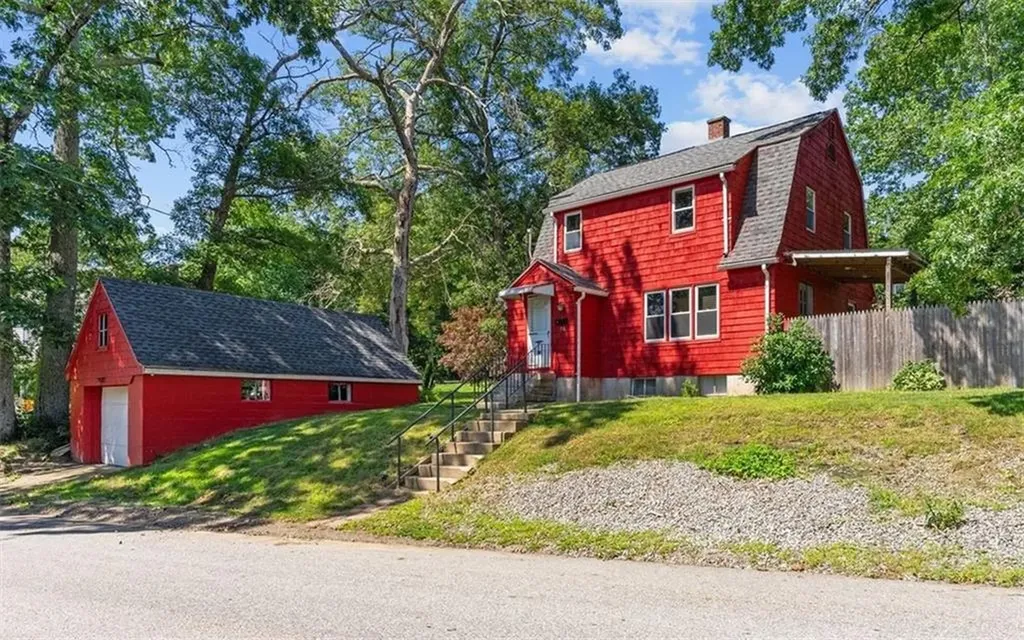 50 Highland Avenue Coventry RI 02816